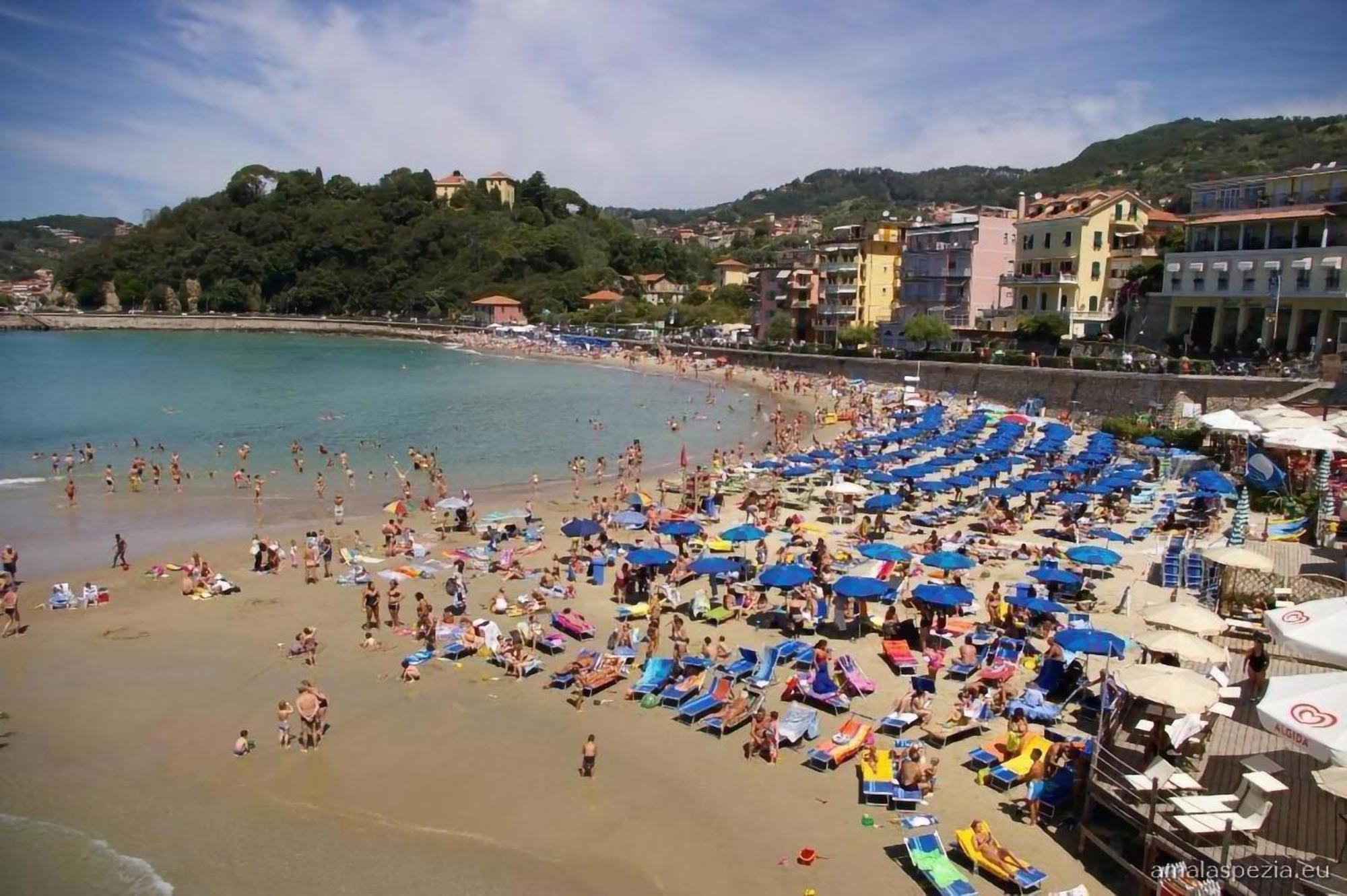 Affittacamere "In Piazzetta Da Vasco" เลริชี ภายนอก รูปภาพ