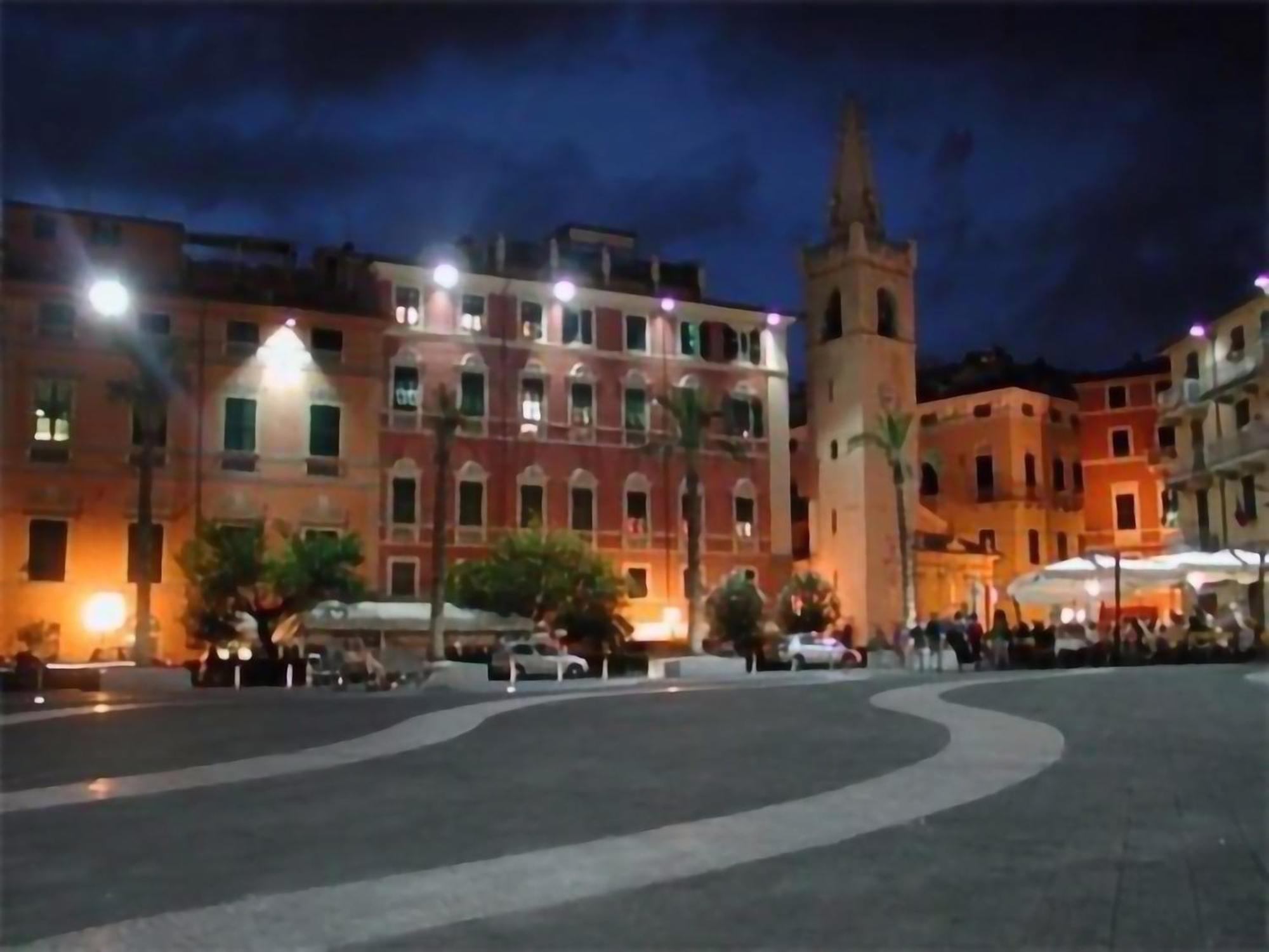 Affittacamere "In Piazzetta Da Vasco" เลริชี ภายนอก รูปภาพ