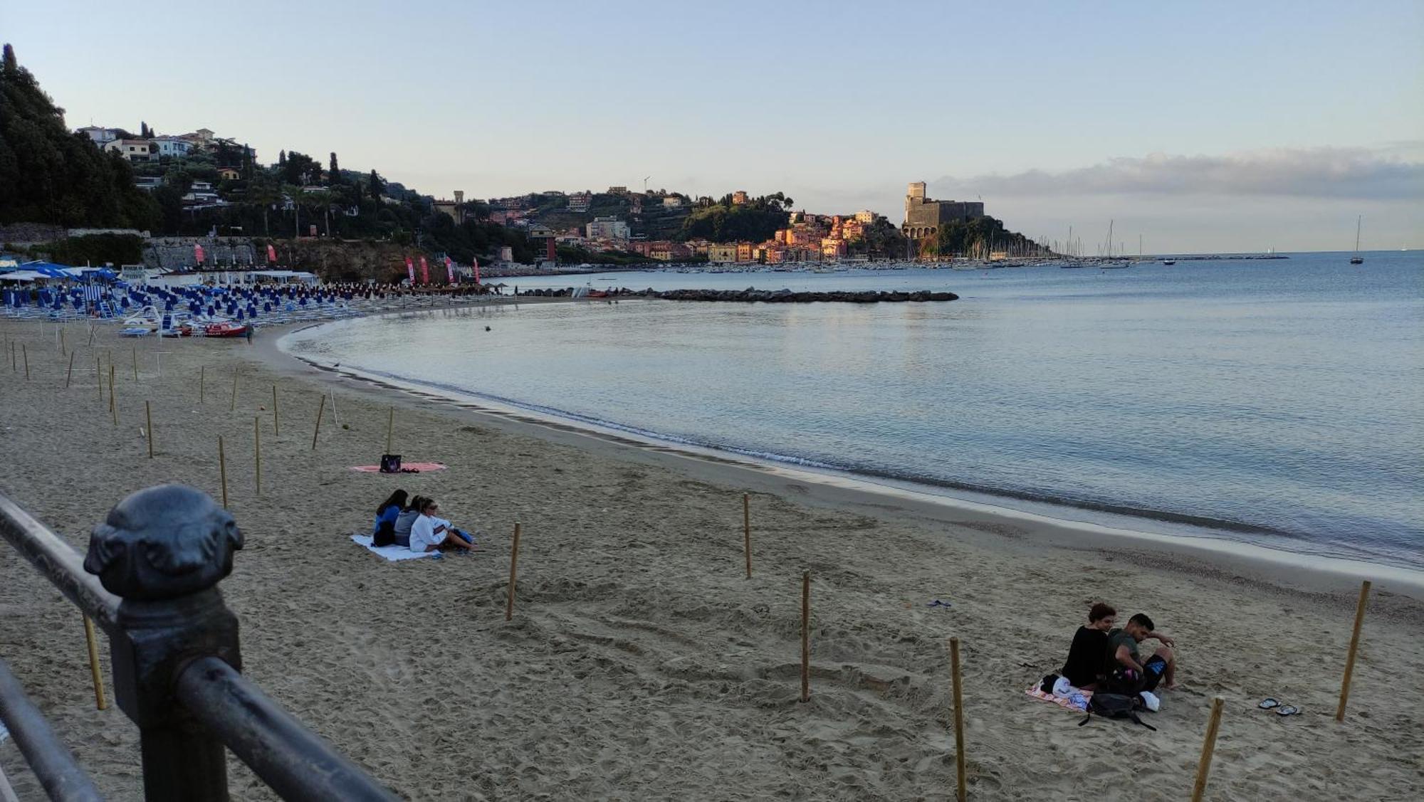 Affittacamere "In Piazzetta Da Vasco" เลริชี ภายนอก รูปภาพ